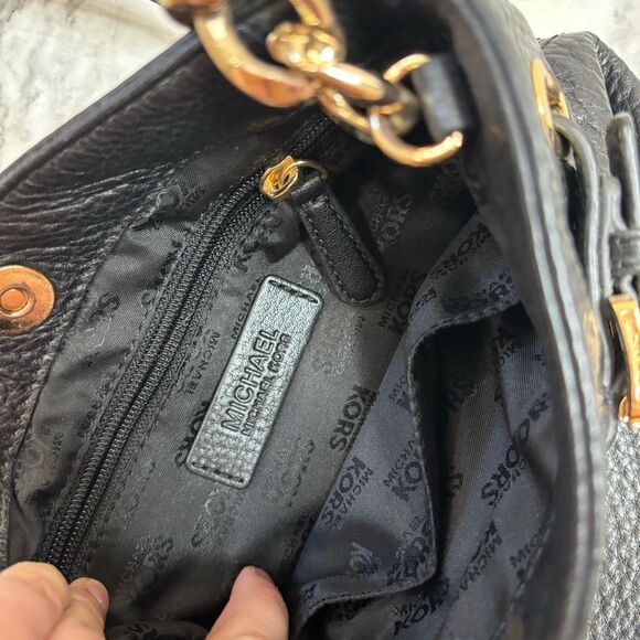 Michael Kors Crossbody Bag black leather gold logo Classic purse - Picture 4 of 7